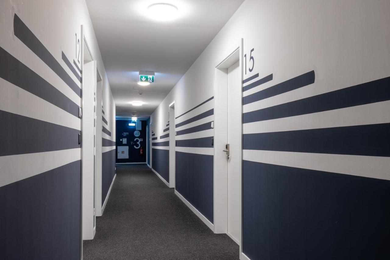 Zzzpace Smart-Hotel Bielefeld Zentrum Eksteriør billede