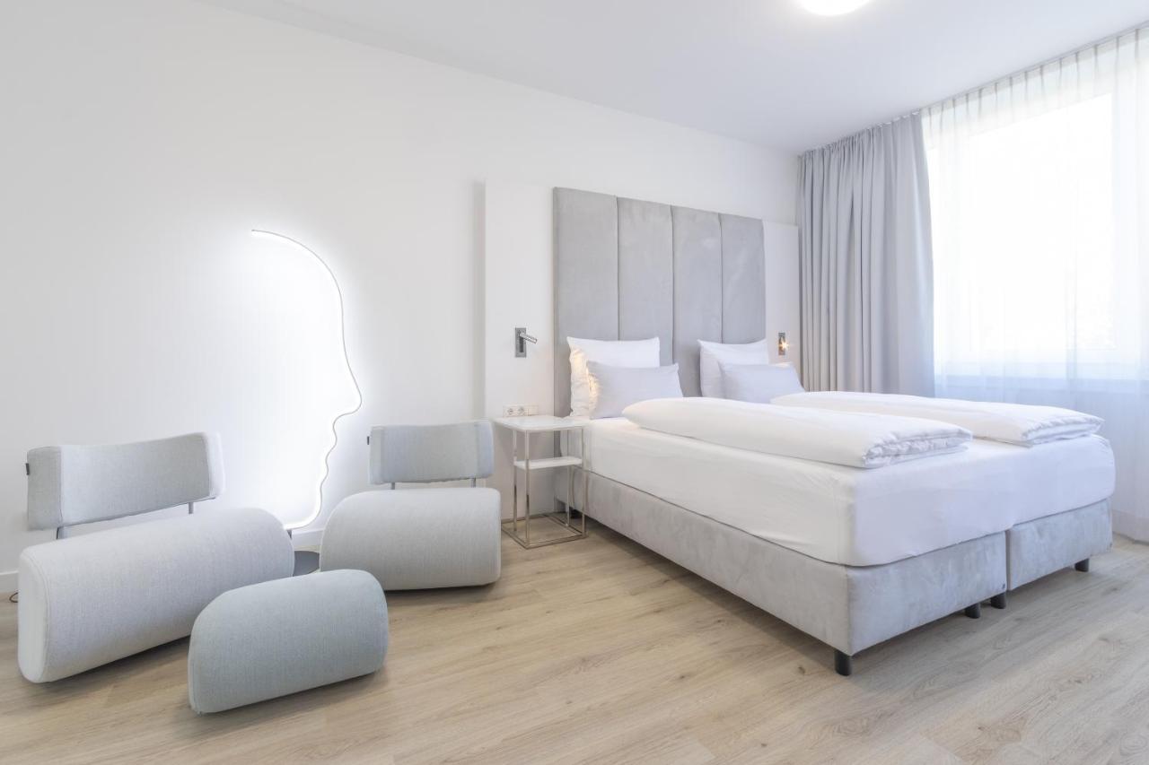 Zzzpace Smart-Hotel Bielefeld Zentrum Eksteriør billede